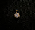 Dije cuadrado con brillantes 18k